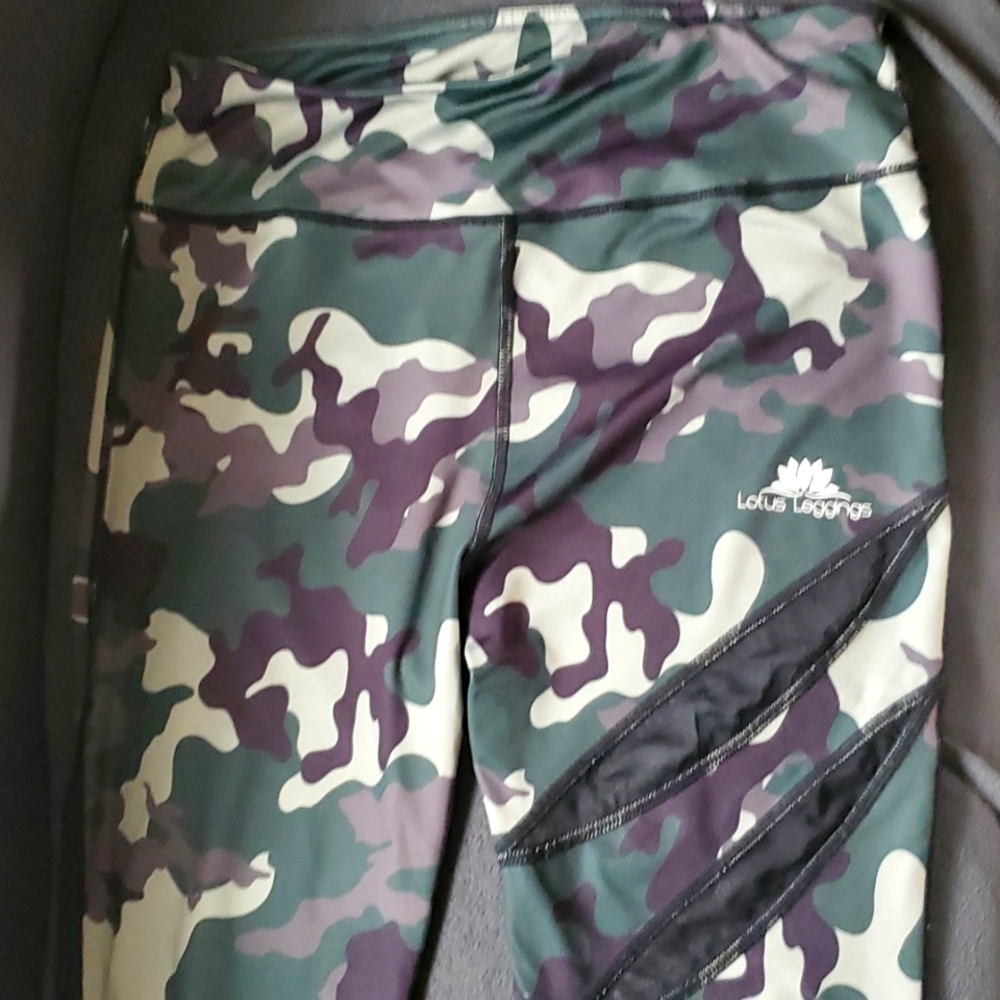Lotus Leggings Camo with mesh